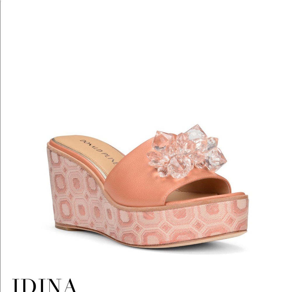 Host Pick! Stunning Donald Pliner Peach Wedges w Crytals! Size 8. A work of Art!